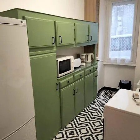 Le Nid Douillet Vintage Ideal Pour 2 Jusqu'a 4 لا بوربول